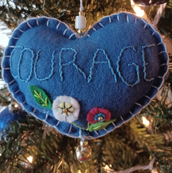 Felt ornaments set of 3 - Picture 4 of 8